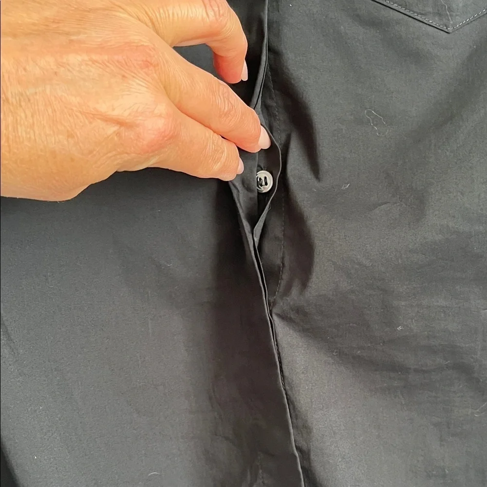 H&M Solid Black Button Down Shirt Hidden Button, Size 10 - Picture 4 of 9